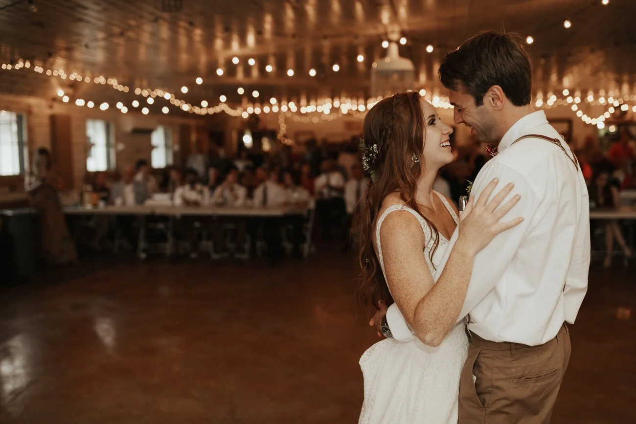 MinnesotaBarnWedding_376.jpg