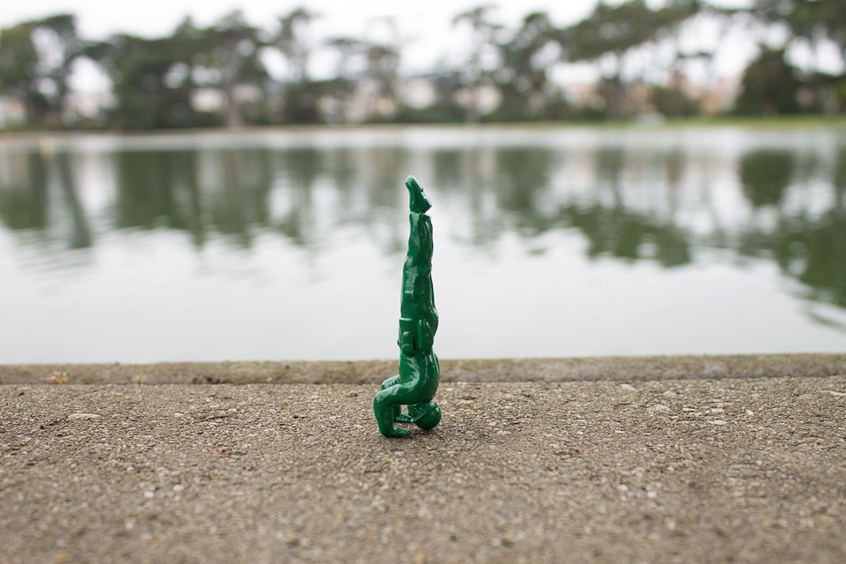 YJ_lake_headstand1.jpg