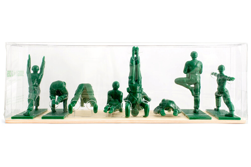 ** 1964-GI JOE CANADA-2019 ** New Yoga Joes Green Army Men Peace Pose 1