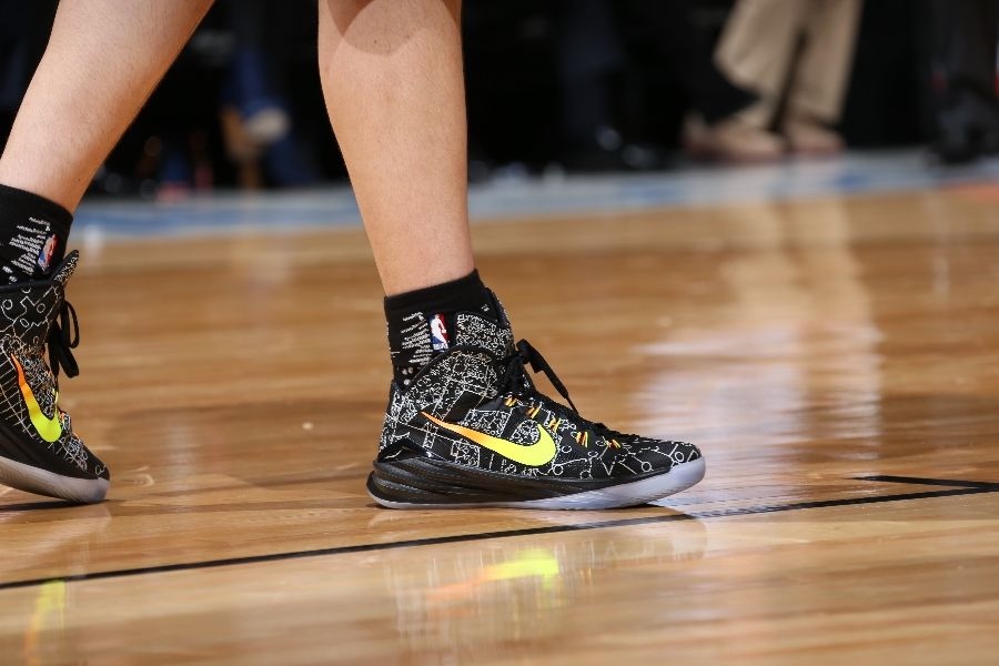 kostas-papanikolaou-nike-hyperdunk-2014-all-star-rising-stars-pe-02.jpg