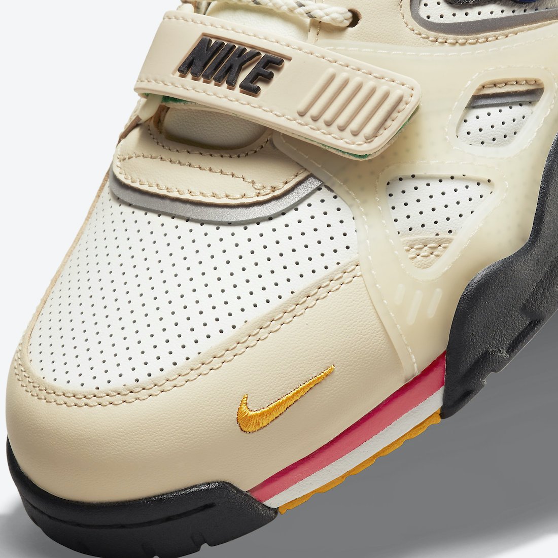 Saquon-Barkley-Nike-Air-Trainer-3-DA5403-200-Release-Date-Price-6.jpeg