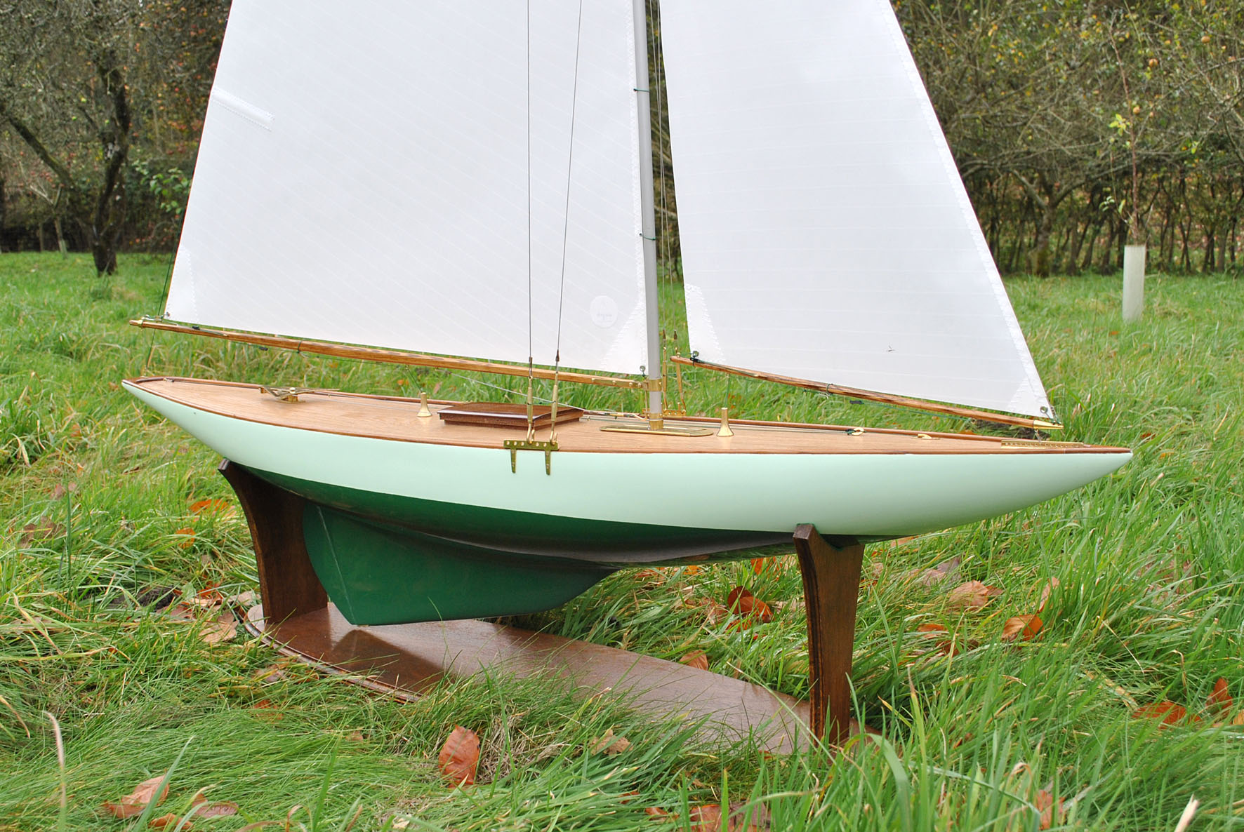 rc sailing pond yacht