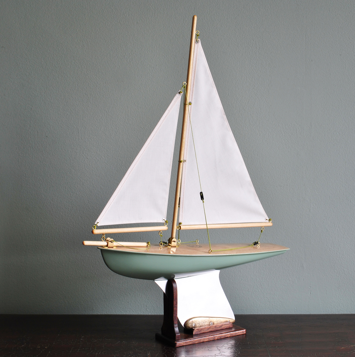 Out of Stock "Sea Mist" Painted Hull, light Birch deck, cambric cotton sails