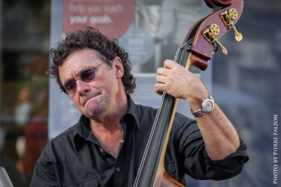 Howard Baer, Bass