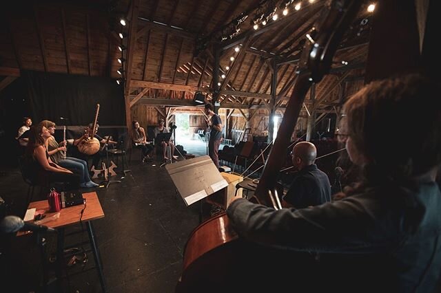 ⏮ Westben Rewind to the inaugural Performer Composer Residency in July of 2018!&nbsp;&nbsp;#tbt ⁣⁣
⁣ ⁣⁣
🎉 Did you attend the first Performer Composer showcase at The Barn? ⁣⁣⁣
⁣⁣⁣
🙊 Only 10 days to go until the first-ever WEEK of online premieres f