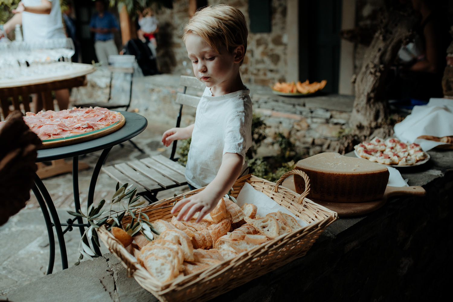 Cinque-Terre-wedding-photographer-0556.jpg