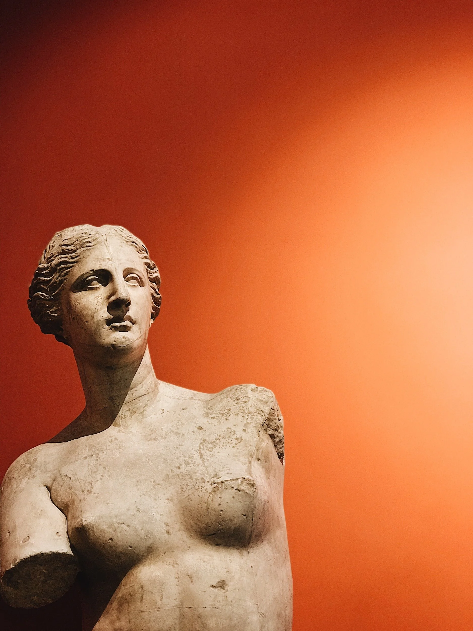 a weird living sculpture