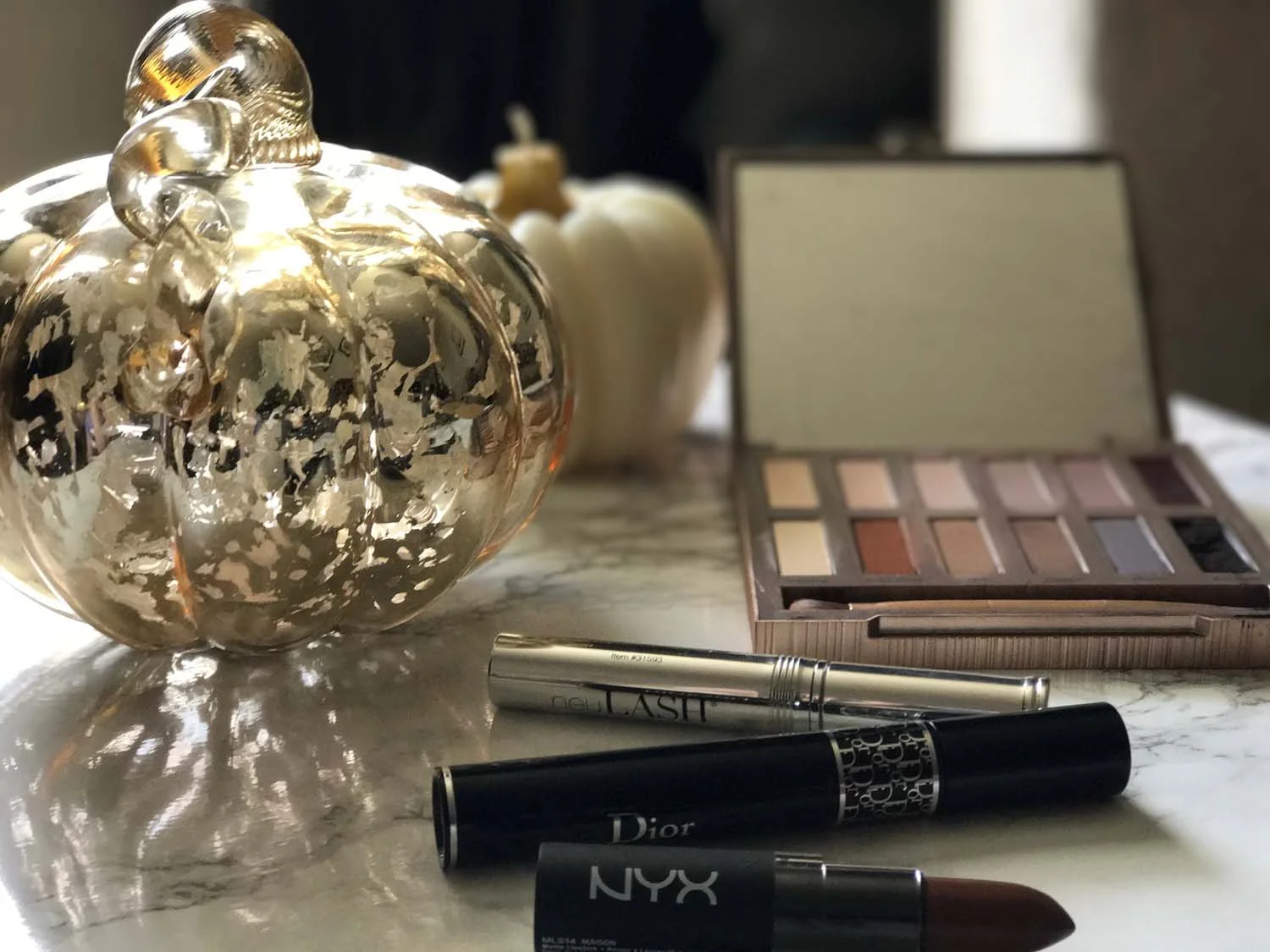 Urban decay ultimate naked palette, neulash, NYX matte lipstick, & diorshow mascara | Robyn Wise dallas blogger | robynwise.com