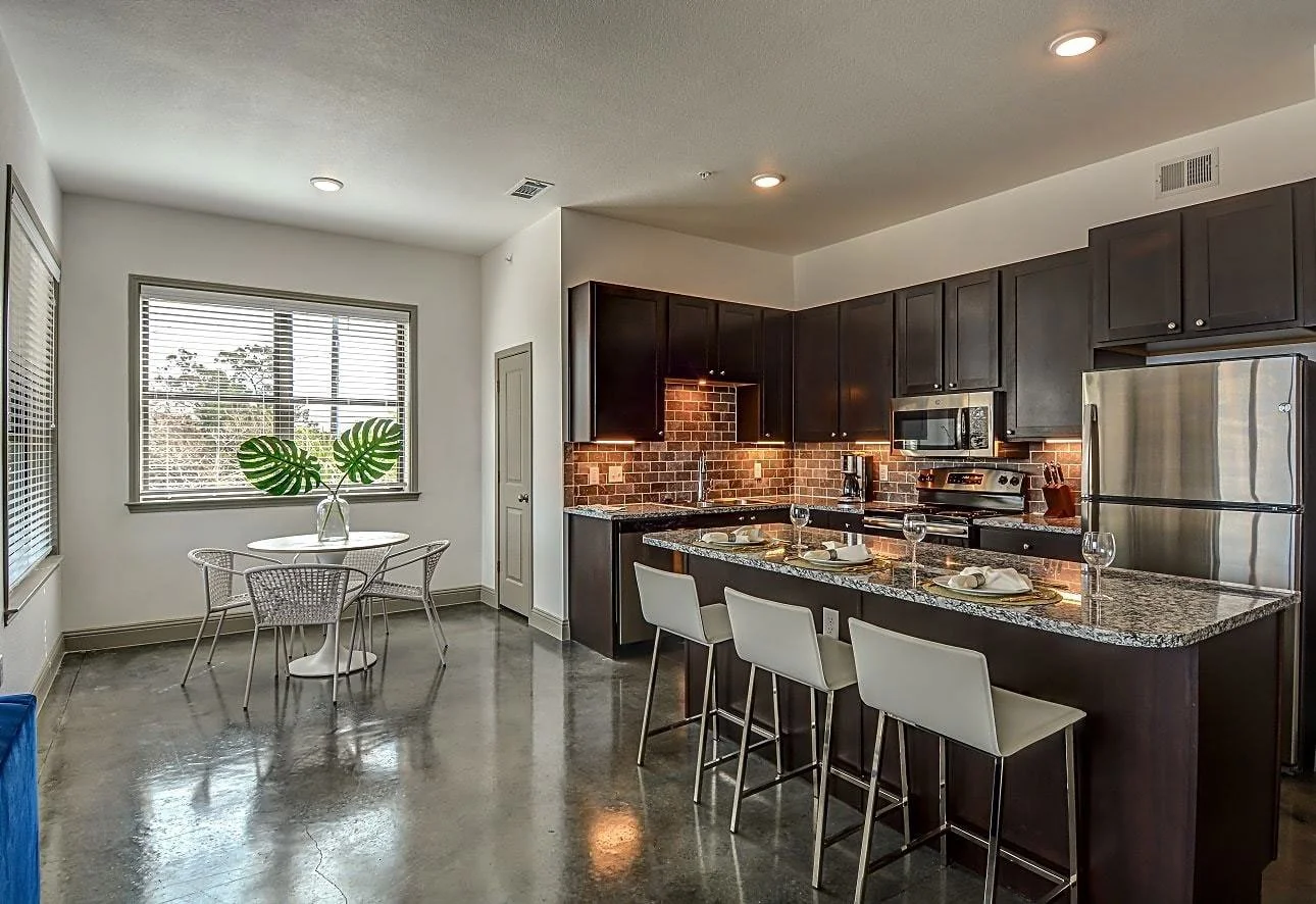 dining-area.jpg