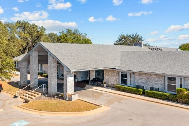 Gateway-Villas-and-Gardens-Marble-Falls-005.jpg