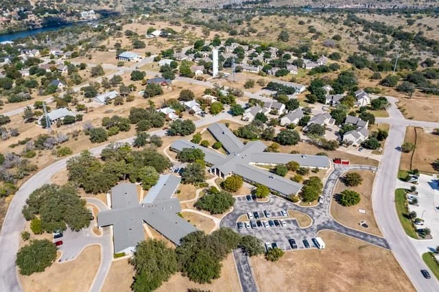 Gateway-Villas-and-Gardens-Marble-Falls-010.jpg