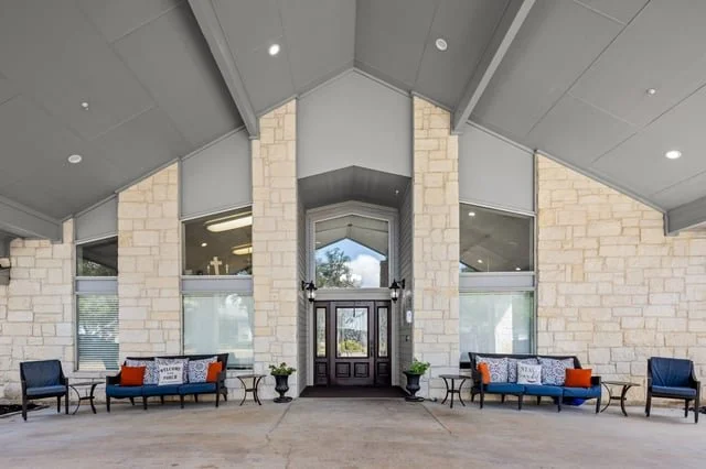 Gateway-Villas-and-Gardens-Marble-Falls-001.jpg
