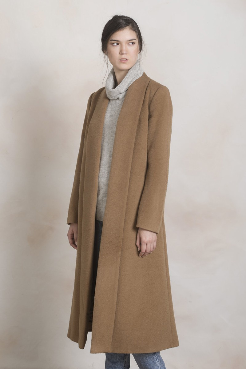 coat beige .png