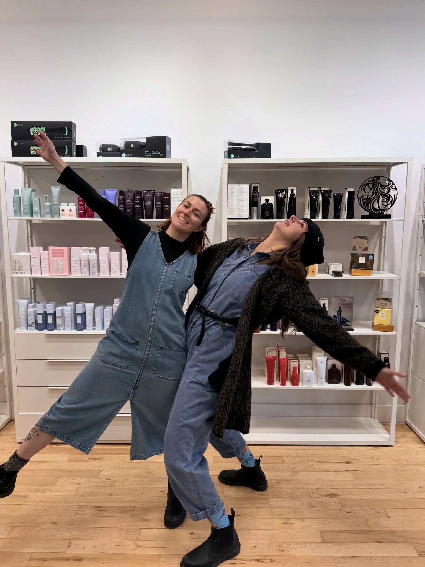 Happy Birthday, Ellie! ✨💛

To our incredible senior stylist &amp; educator &mdash; we&rsquo;re so grateful for your expertise, your determination, and the endless laughs you bring into the salon. You make Birch &amp; Lace brighter every single day.
