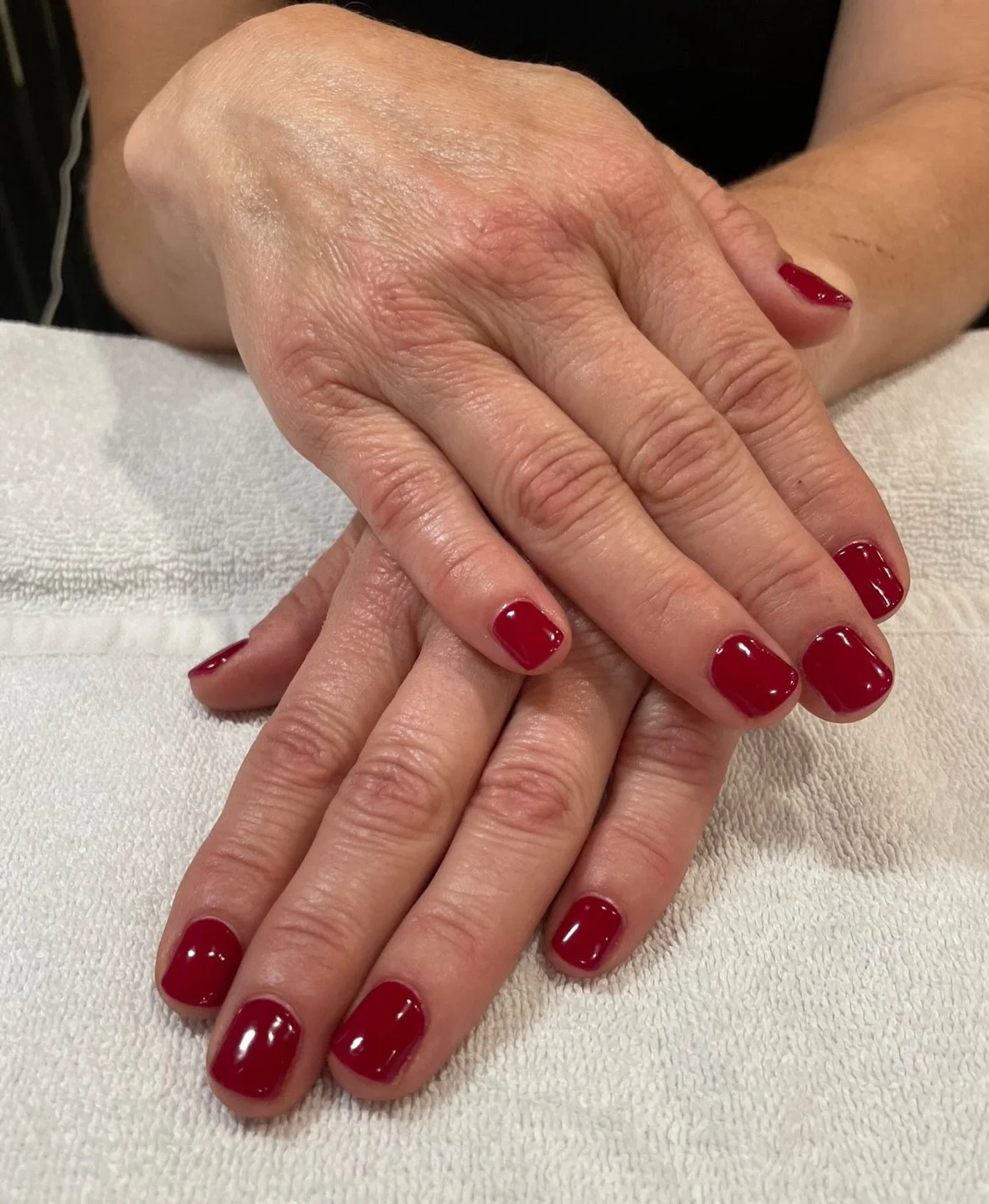 The color of February &hearts;️

Enjoy a complimentary eye or lip mask when booking for two until the end of the month.