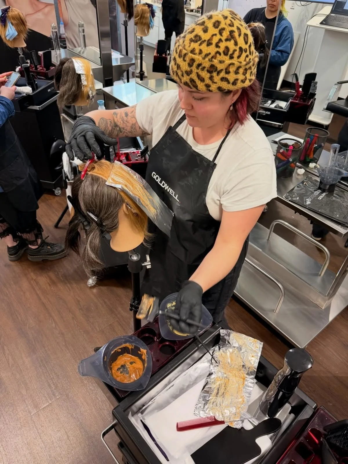 Revelstoke &mdash;> Toronto Master Colorist Technician training! 👀✨

@jburkehairdesign + @dani.krae.hair flew to Toronto recently to be challenged and learn new techniques to bring back to BC 🇨🇦❤️

They spent a week learning from amazingly tale