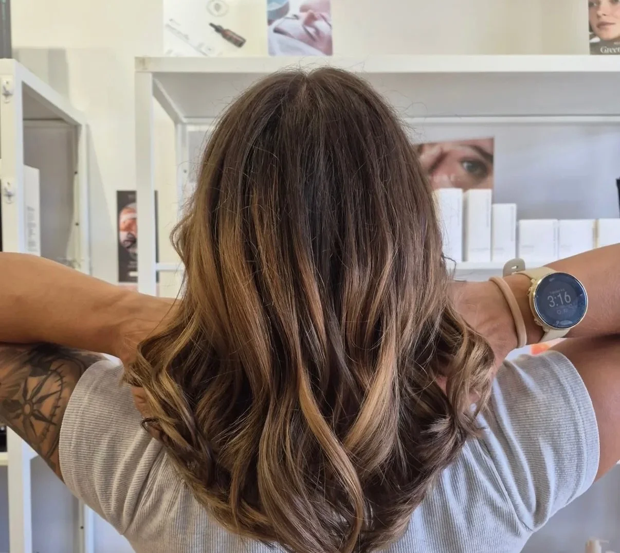 $25 Wash &amp; Blowout you say?! 👀

Perfect for your next date night, weekend or just to feel a little bouncier ✨

Book with a student to save! 

Hair by @kay.fay.hair