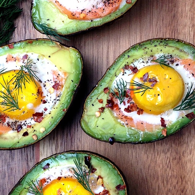 Avocado, Smoked Salmon & Egg Boat