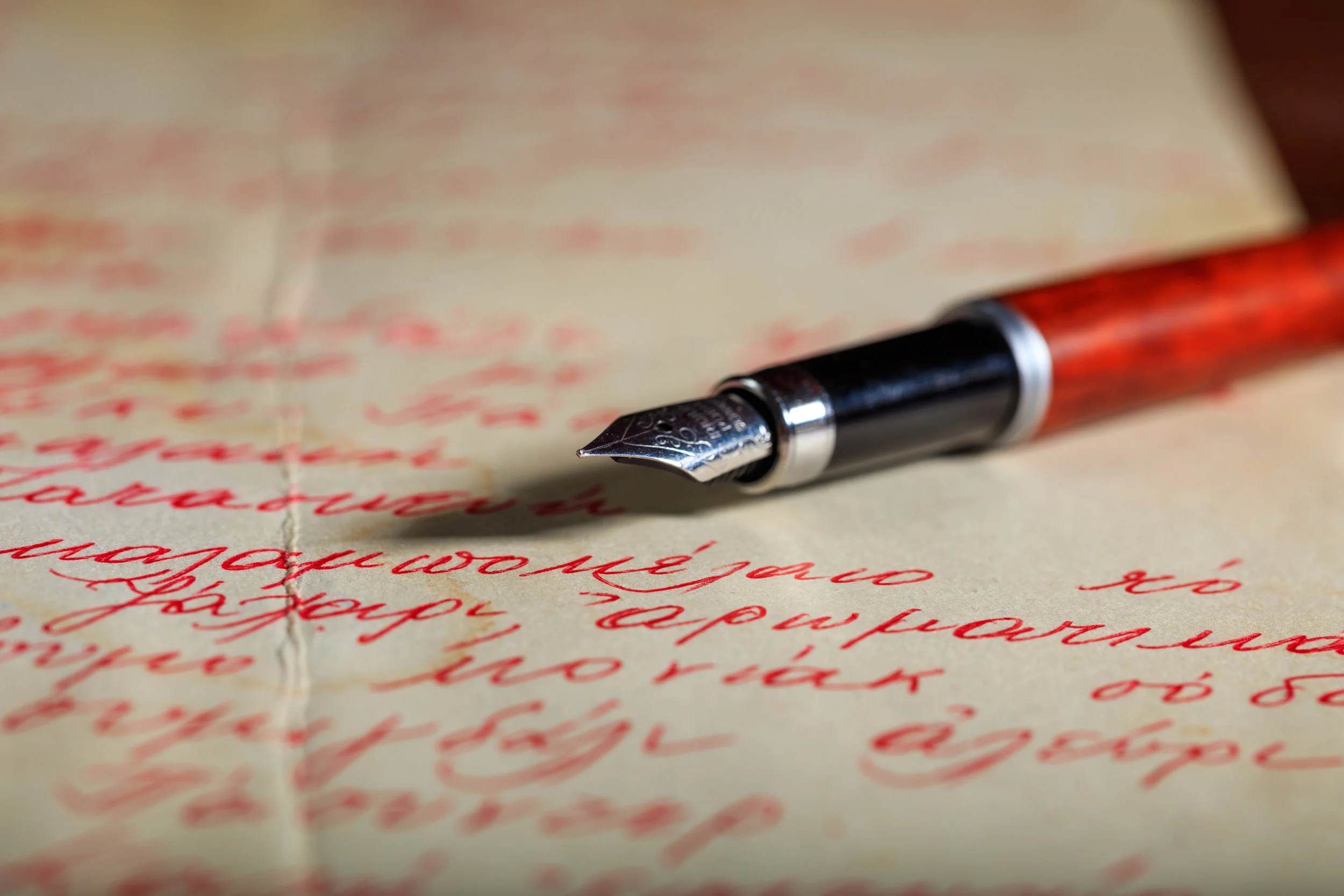ink-pen-on-a-handwritten-letter-P2XCAV4.jpg