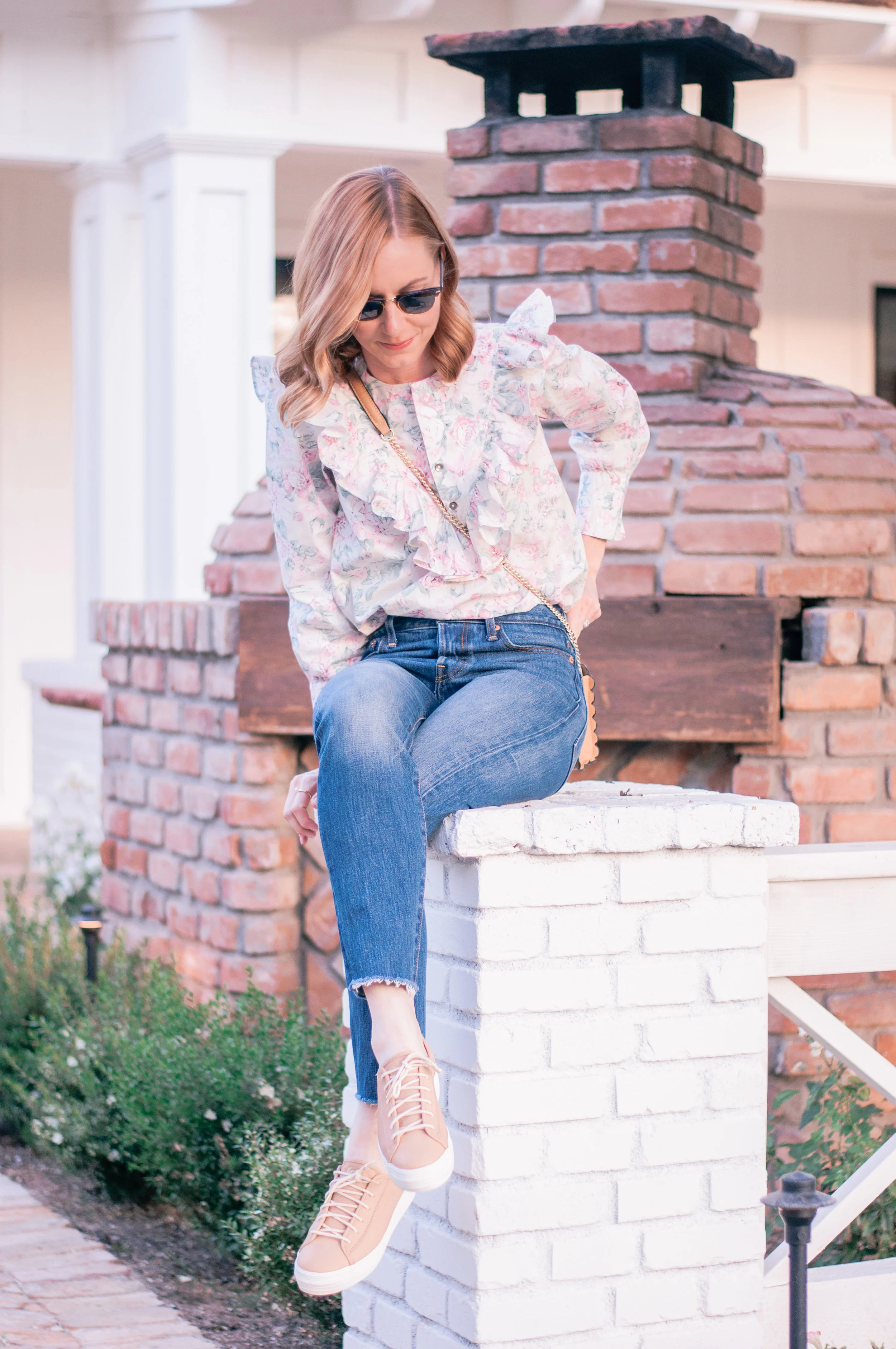 cute casual sneaker outfits