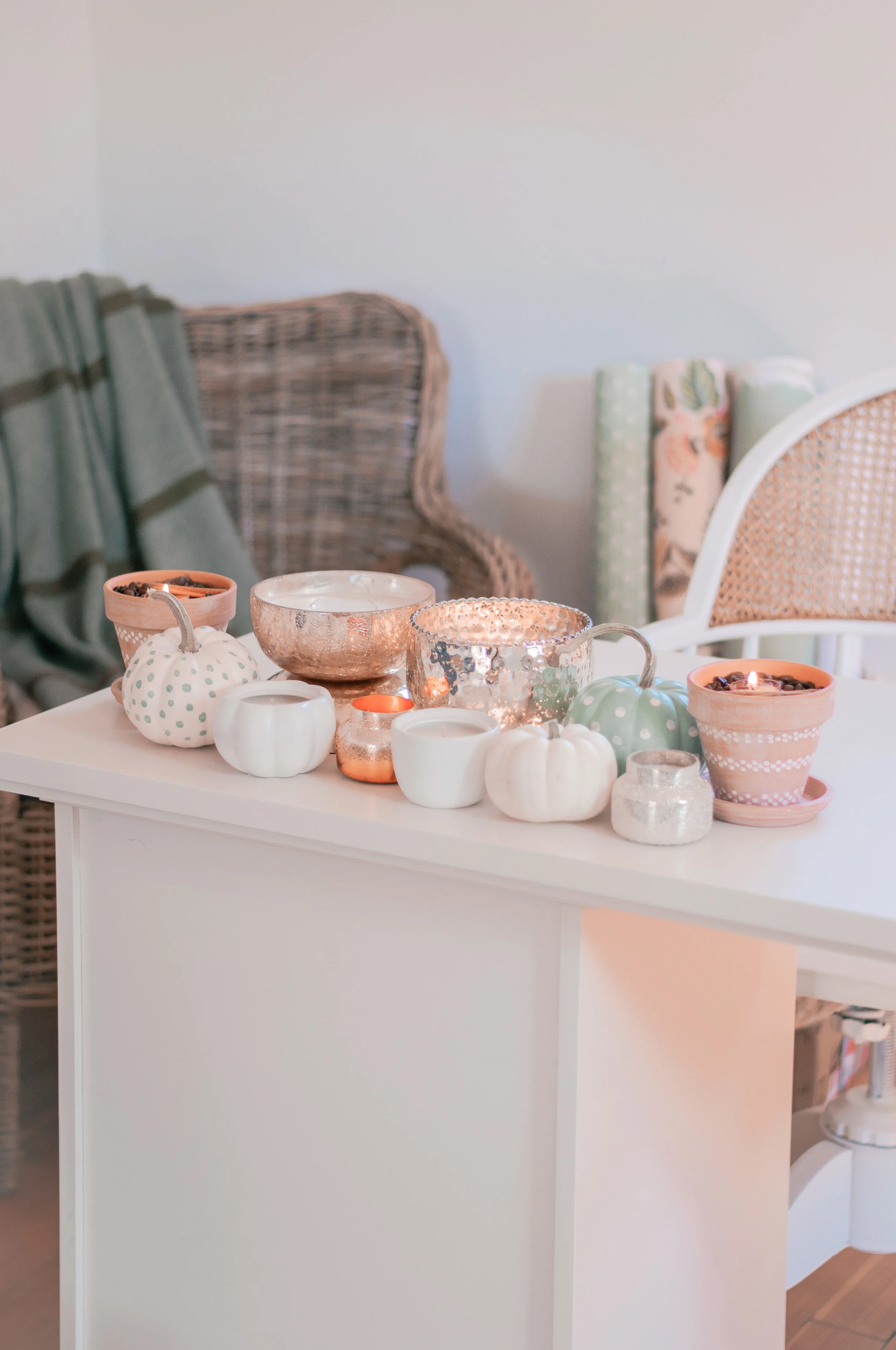the-best-scented-fall-candles-2.jpg