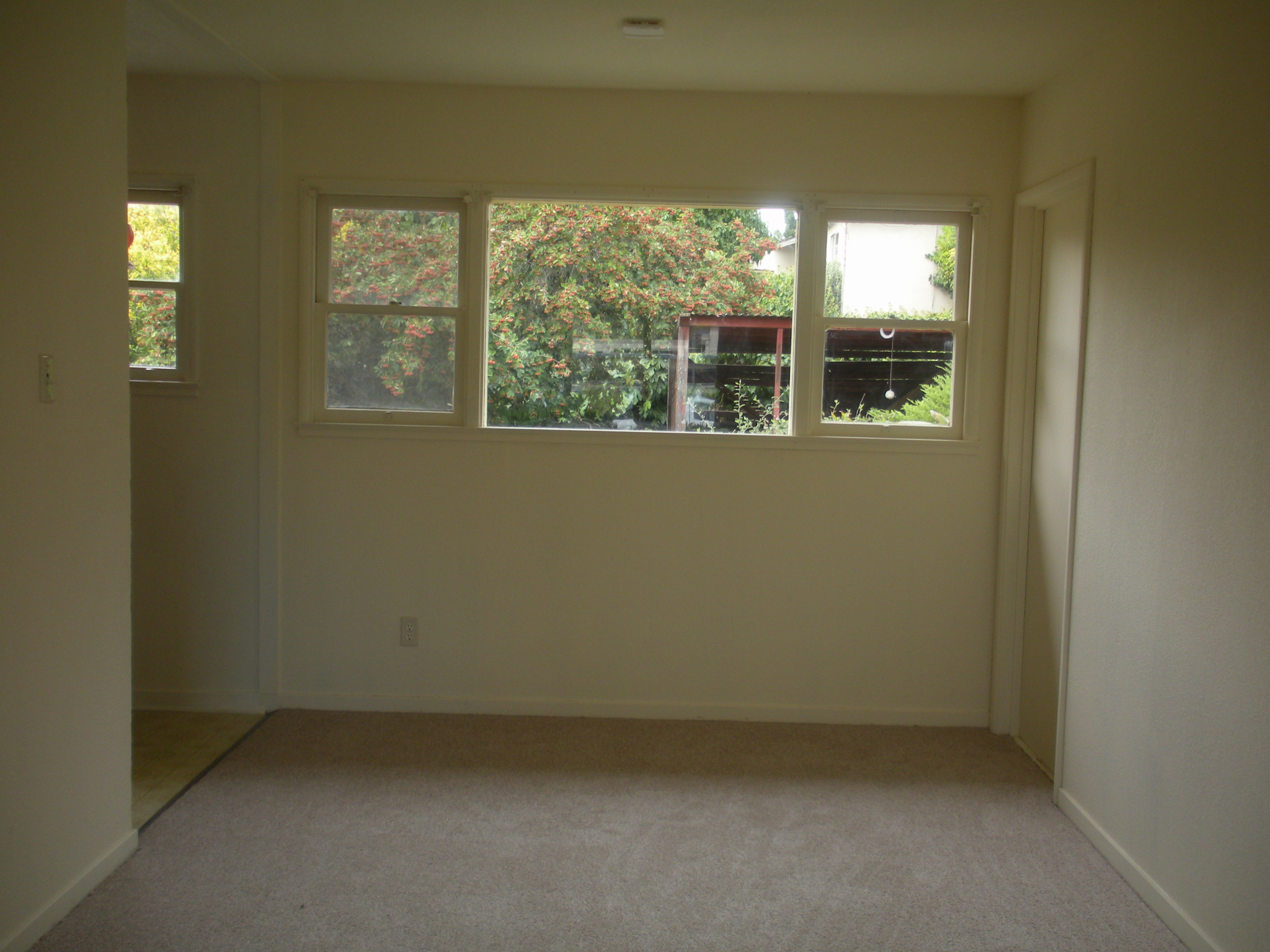 121 Las Palmas Avenue 014.JPG