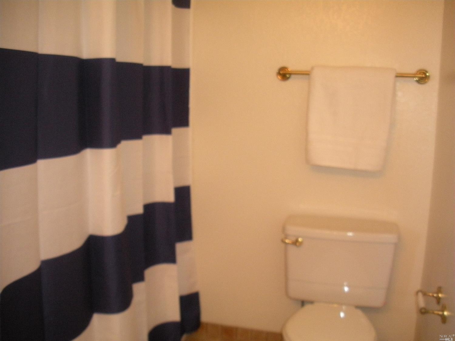 21819377_40.jpg