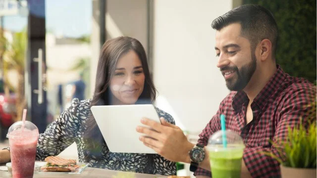 Should Consumers Be Using Health Tracking Tools With a Professional?