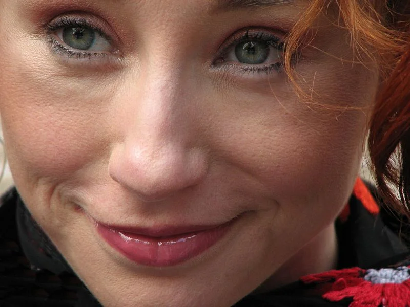 Tori Amos: an intruder in the room