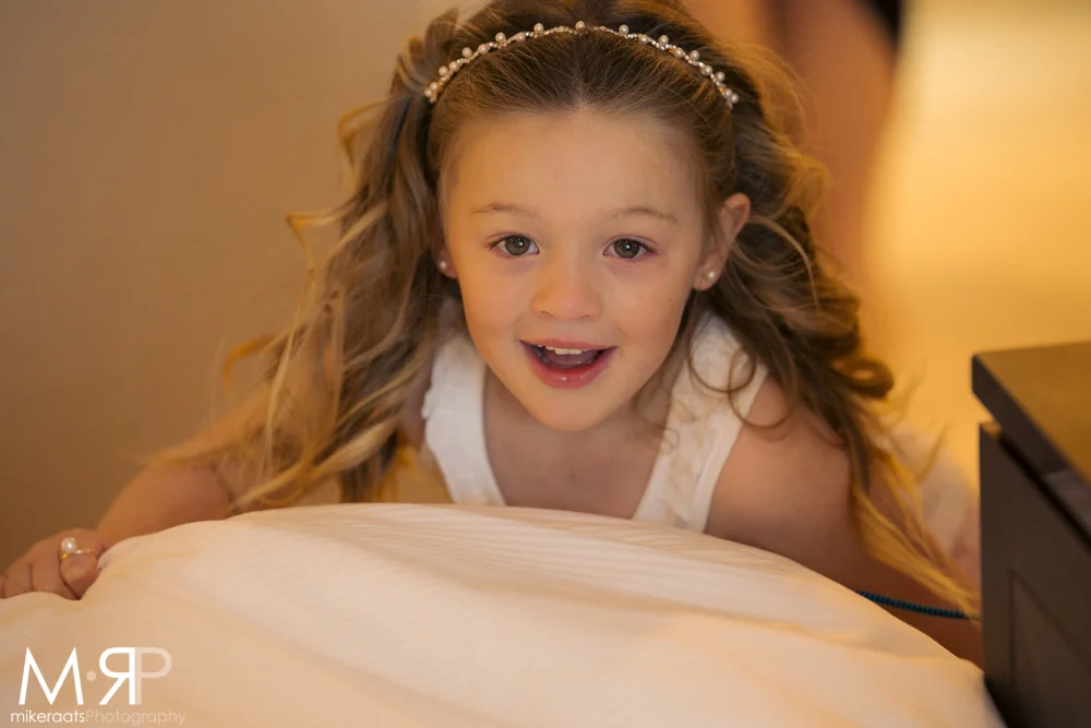 GirlsGettingReady_031.jpg