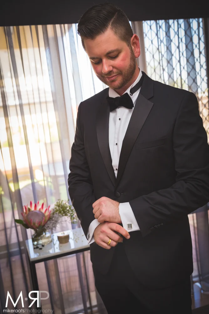 GuysGettingReady_025.jpg