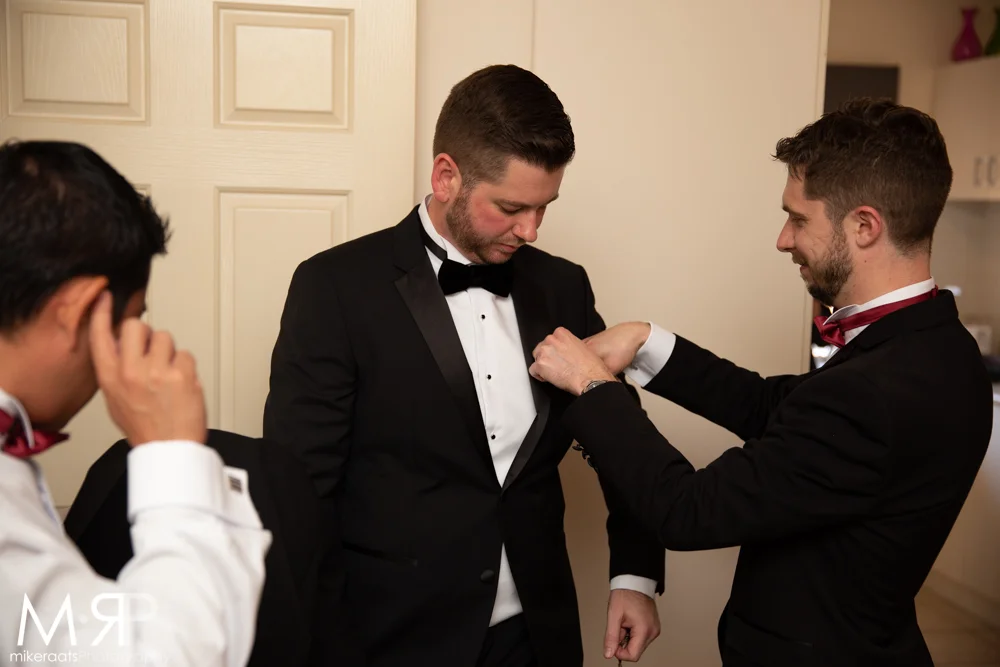 GuysGettingReady_030.jpg