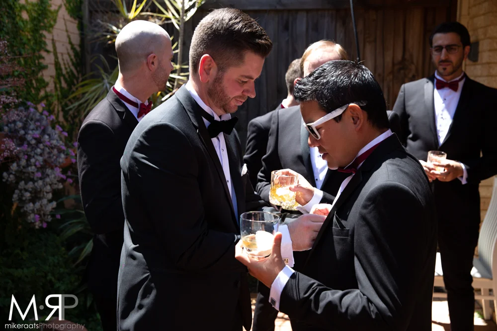 GuysGettingReady_038.jpg