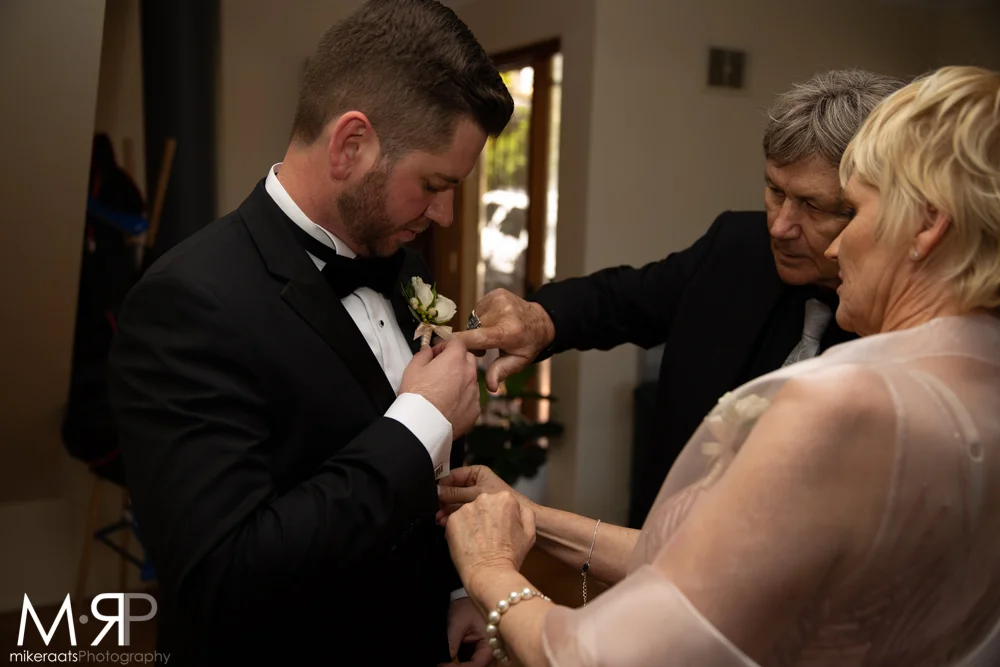 GuysGettingReady_062.jpg