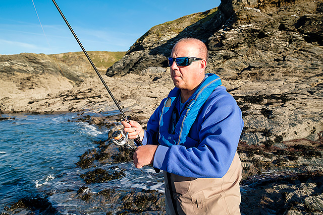 Wear A Life Jacket When Rock Fishing - VRFish