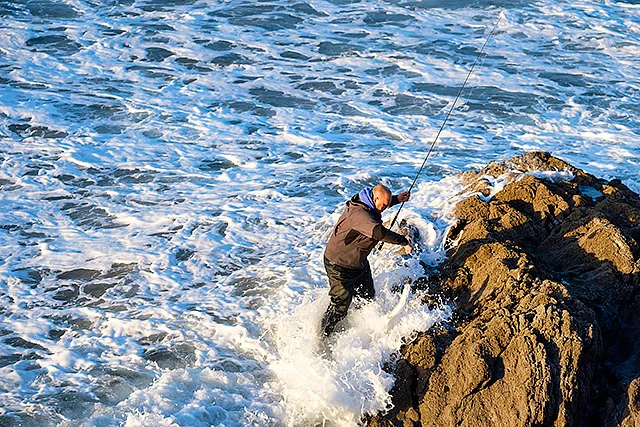 Tailwalk Hi-Tide TZ S90ML 9’ 7-24g lure rod review - not remotely cheap ...
