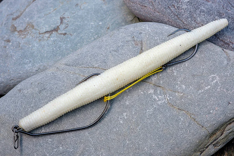 A very clever way of getting a rear hook into a soft plastic, and it works