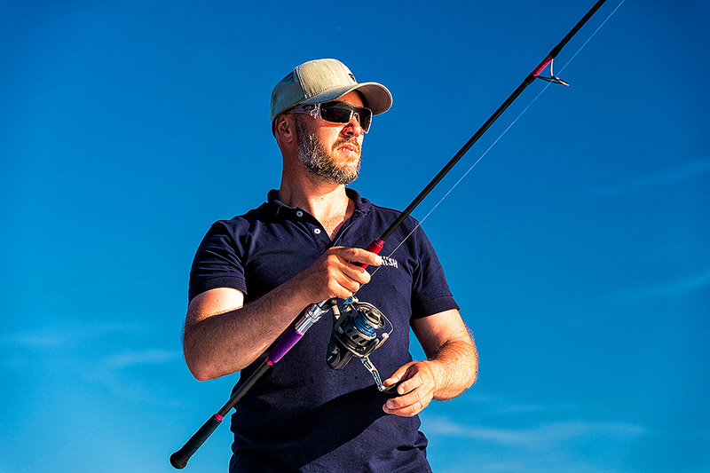 How do you hold your rod and do you ever play around with it? (tee