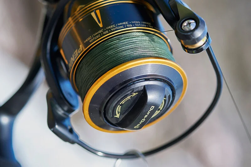 Do you prefer to lure fish with bright or more natural coloured mainlines?