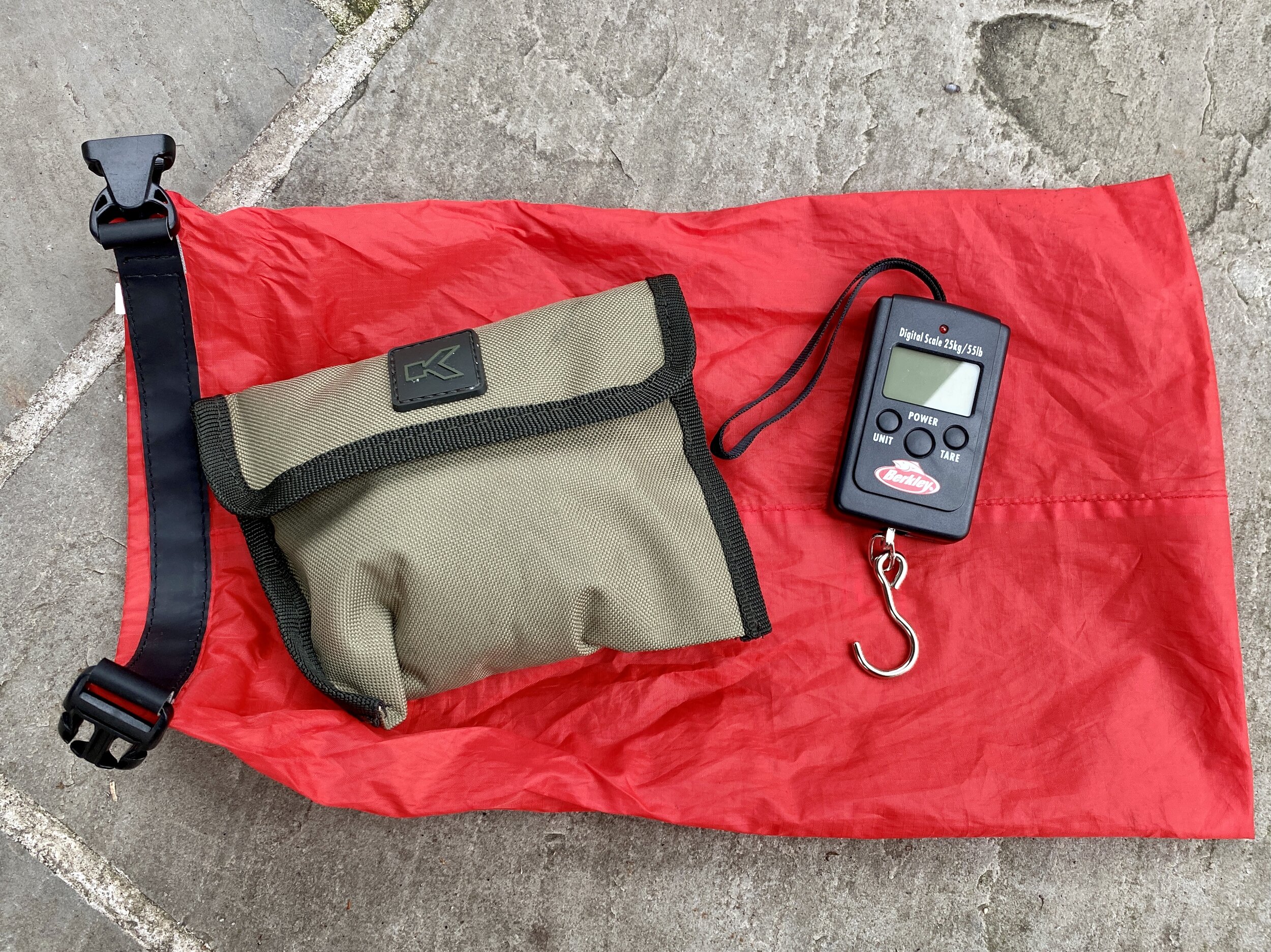 Fishing Accessories: Digital Weigh Scales, Fishing World