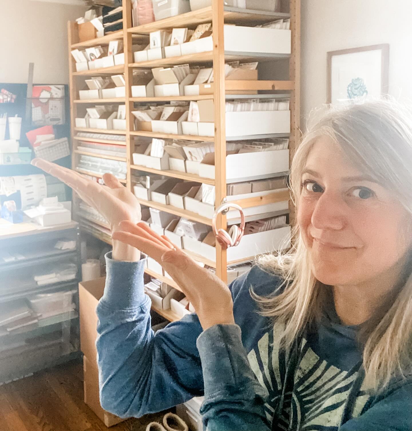 Take a tour of my studio&hellip;and that&rsquo;s it folks. 😂 A whole lotta stationery goodness in an itty bitty living space. But I make it work and the commute can&rsquo;t be beat. 

#athomestudio #tinystudio #creativeorganization #tetrismaster