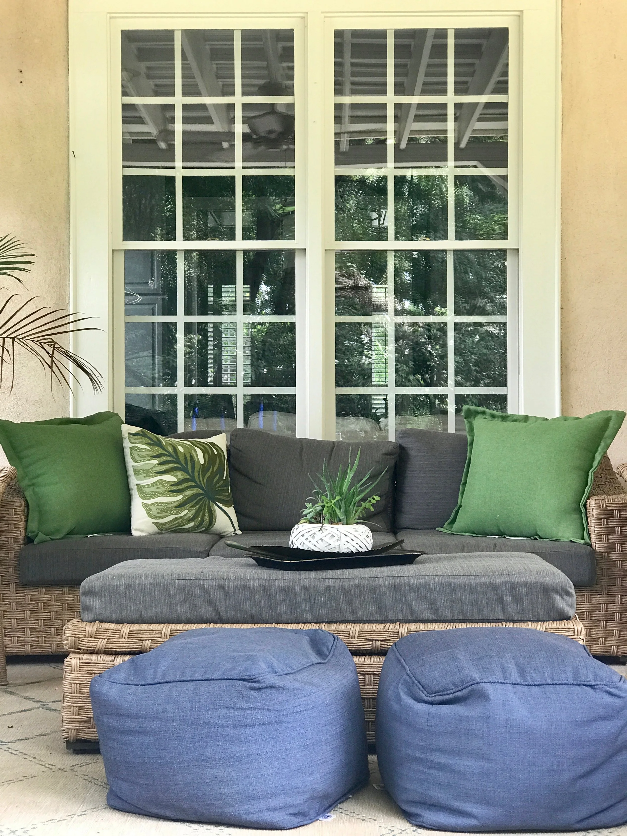 squishy pillow = actual porch usage