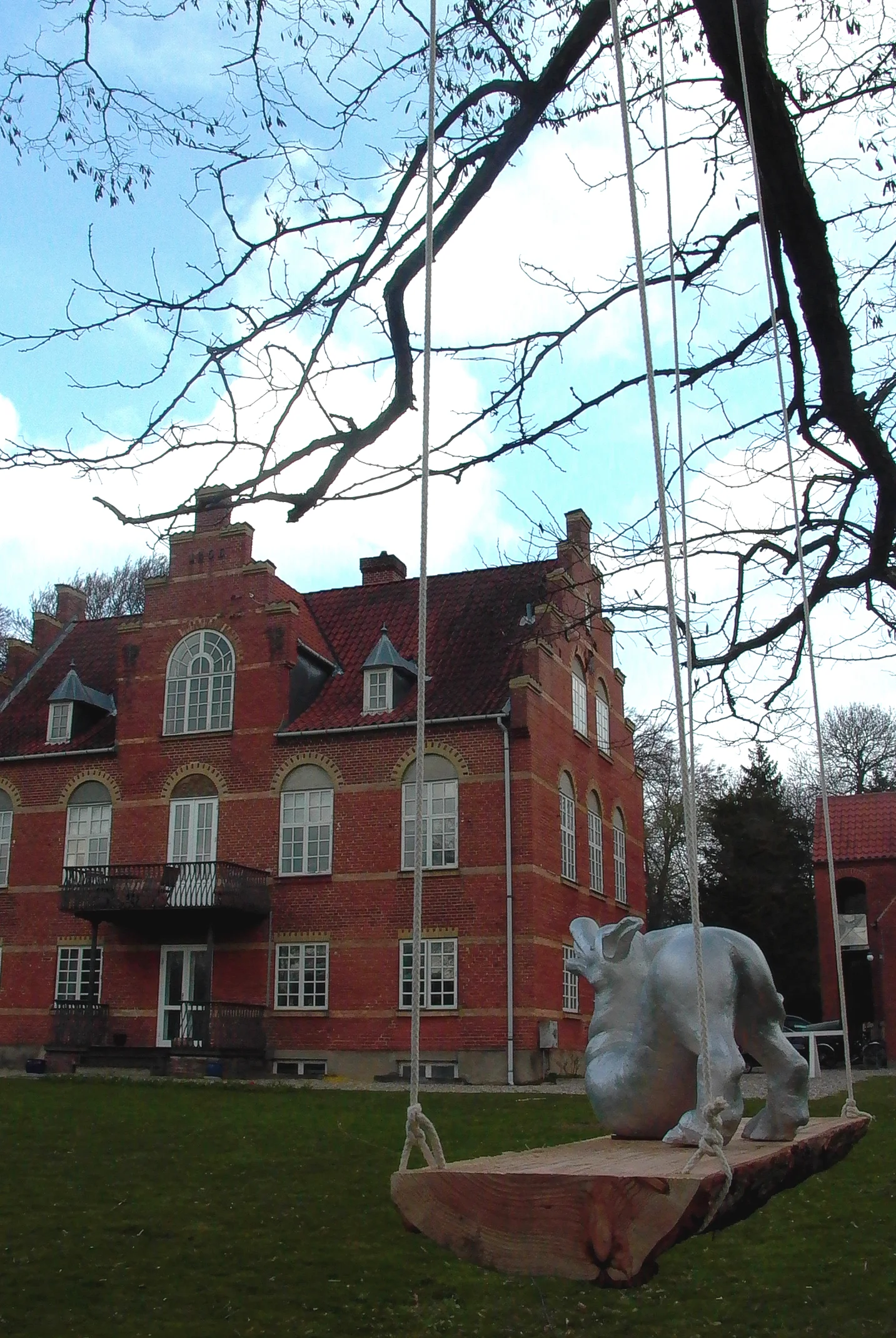 OGGOswingUndschloss.jpg