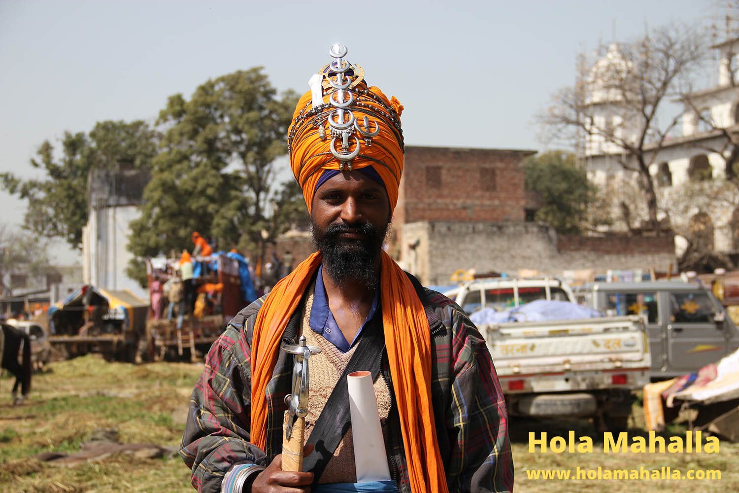 WM IMG_4209 Nihang with multiple things in his dastar.jpg