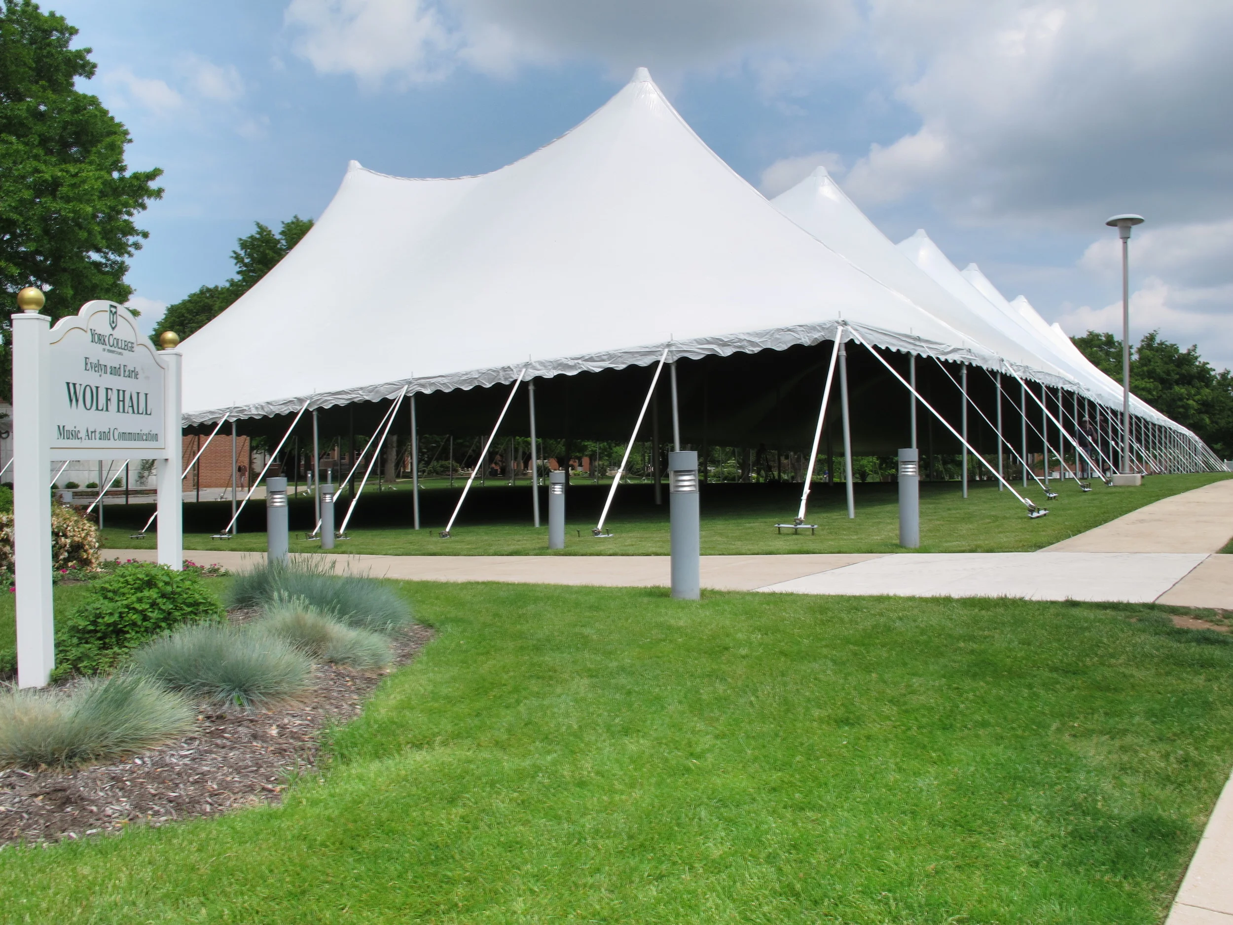 100' x 250' Tent