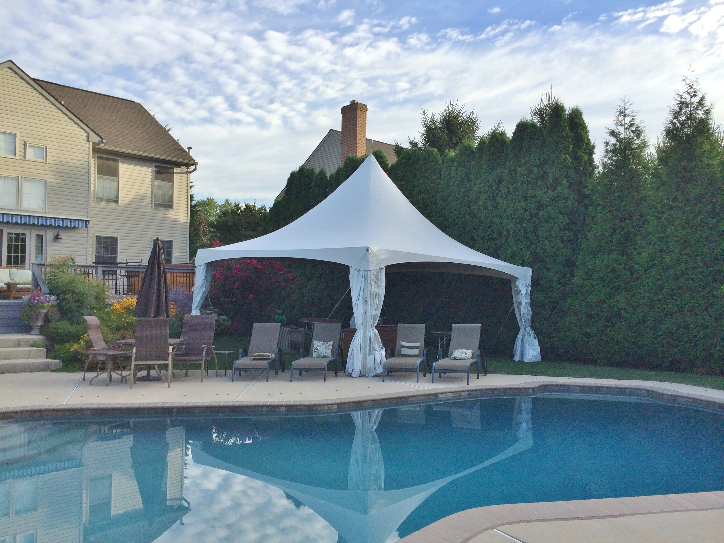 20x20 pool party tent