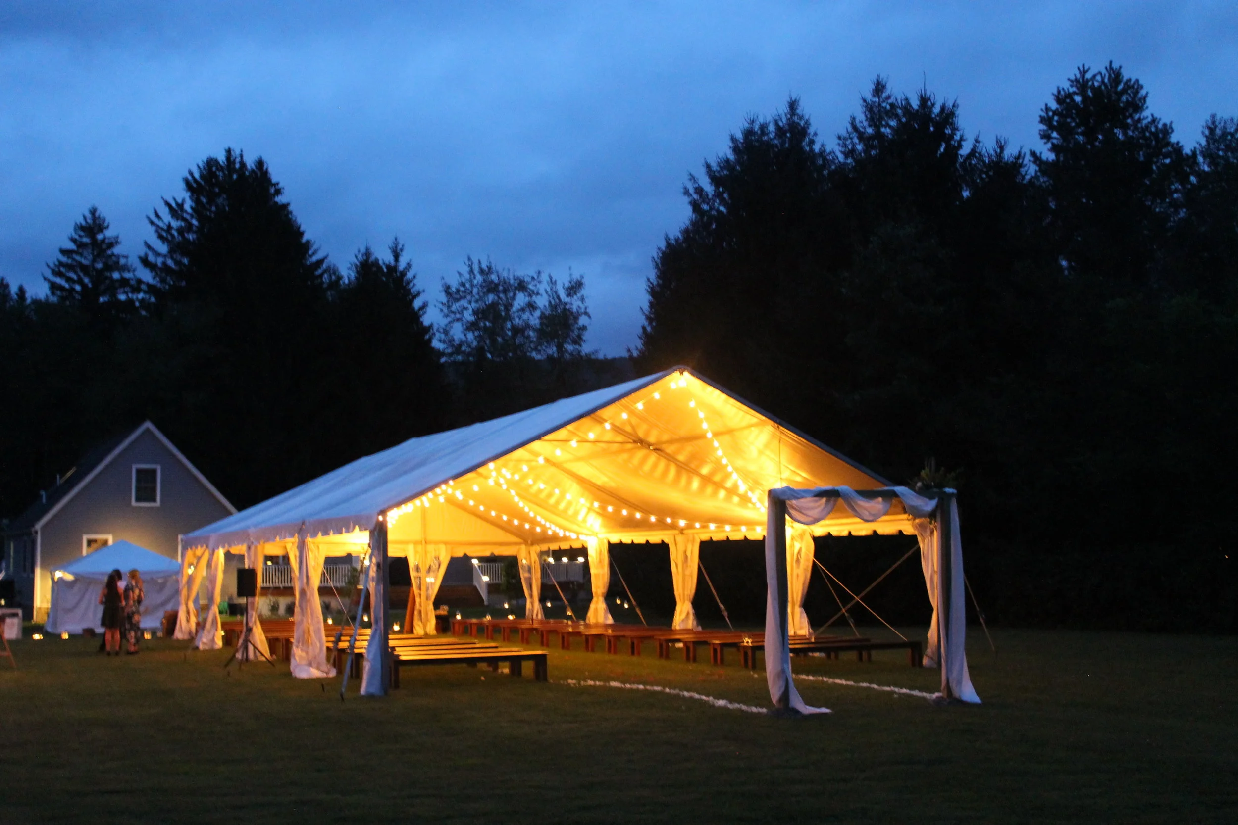 How much does it cost to rent a tent?