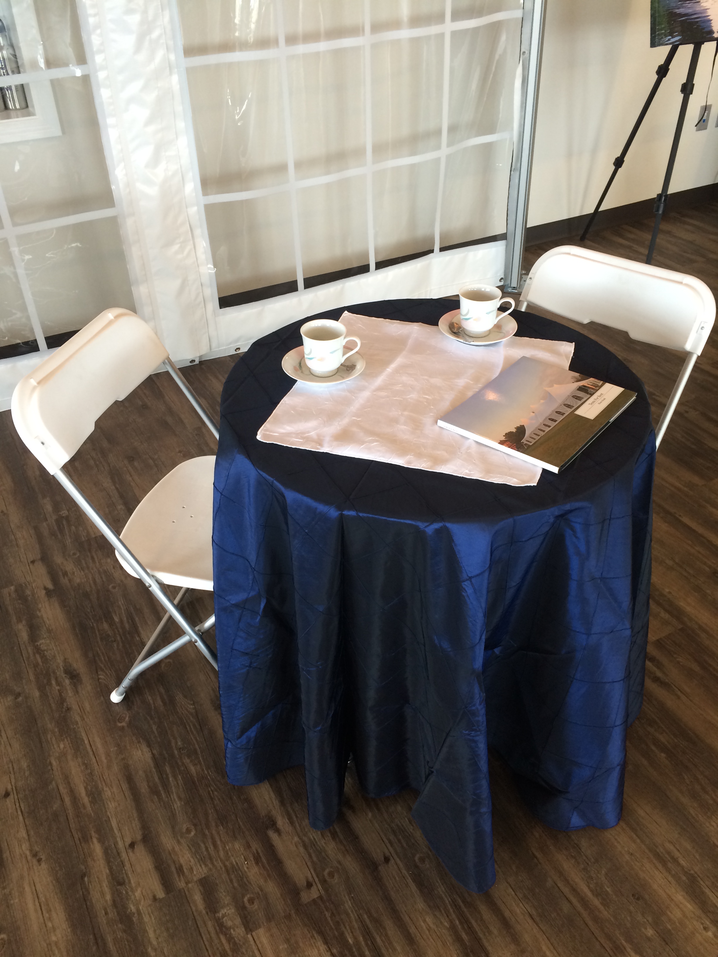 Sweetheart table to rent for your tent wedding