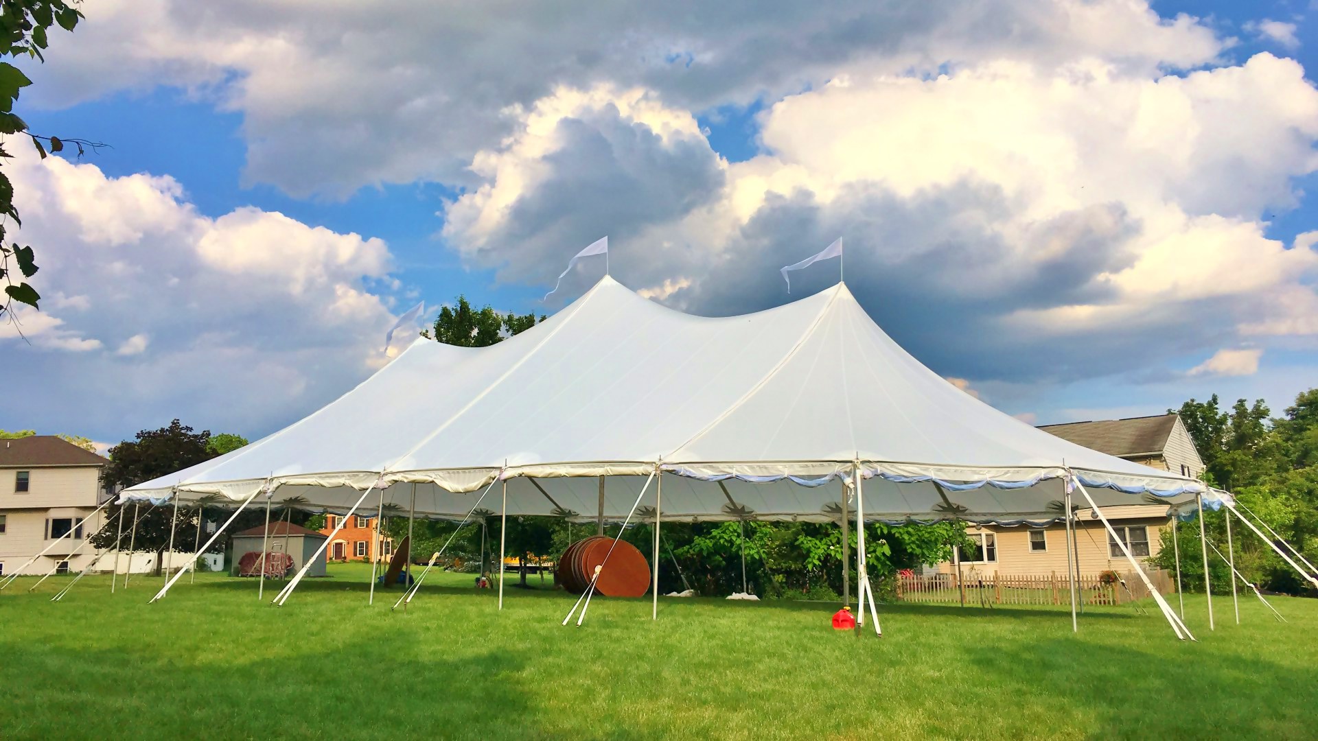 Beautiful sailcloth tent for rent in Scranton, PA
