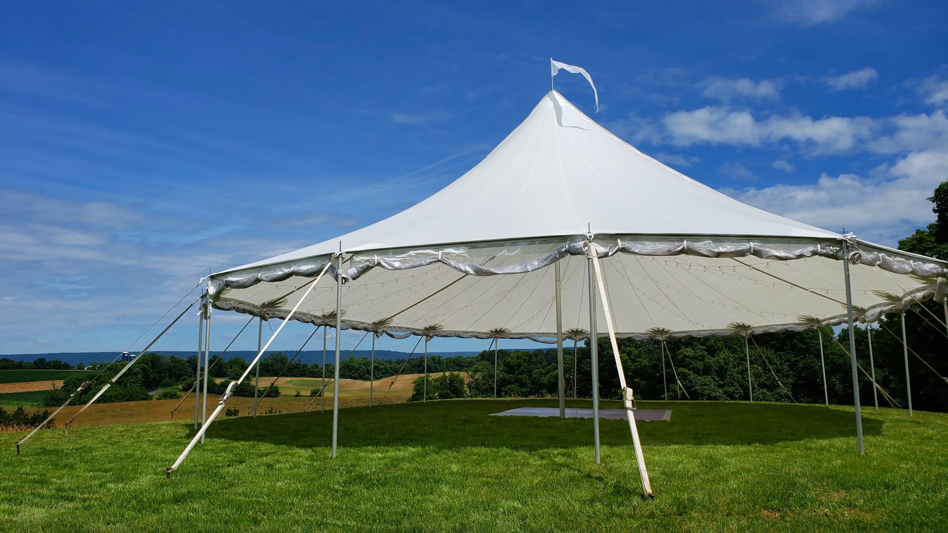 Beautiful sailcloth tent for rent in Gettysburg, PA